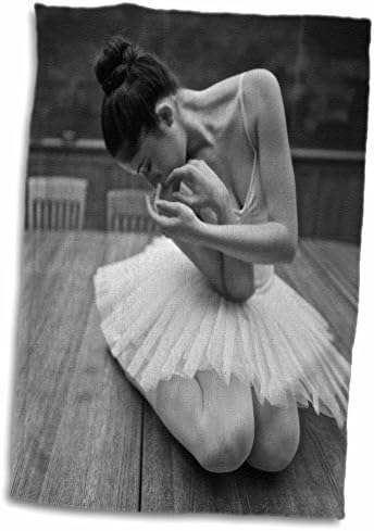 3drose Ballerina קלאסי רוקד בתוך כיתה הנעה כמו הרוח - מגבות